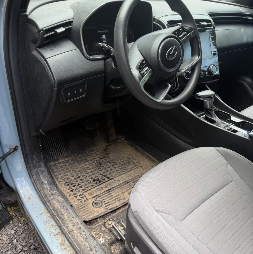 Hyundai Santa Cruz interior before